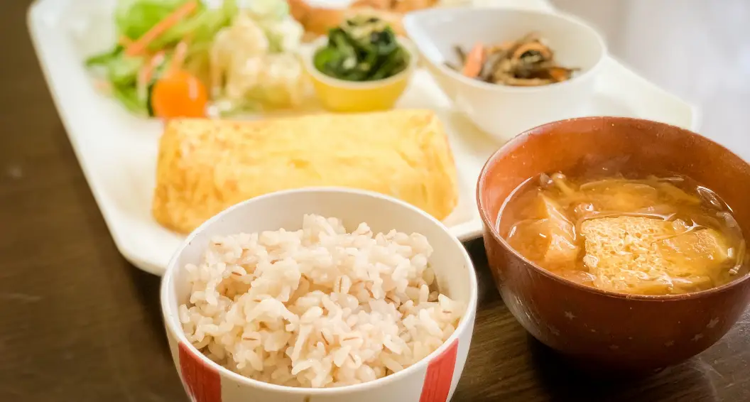 食べやすさに配慮した調理と見た目の彩り | イメージ画像